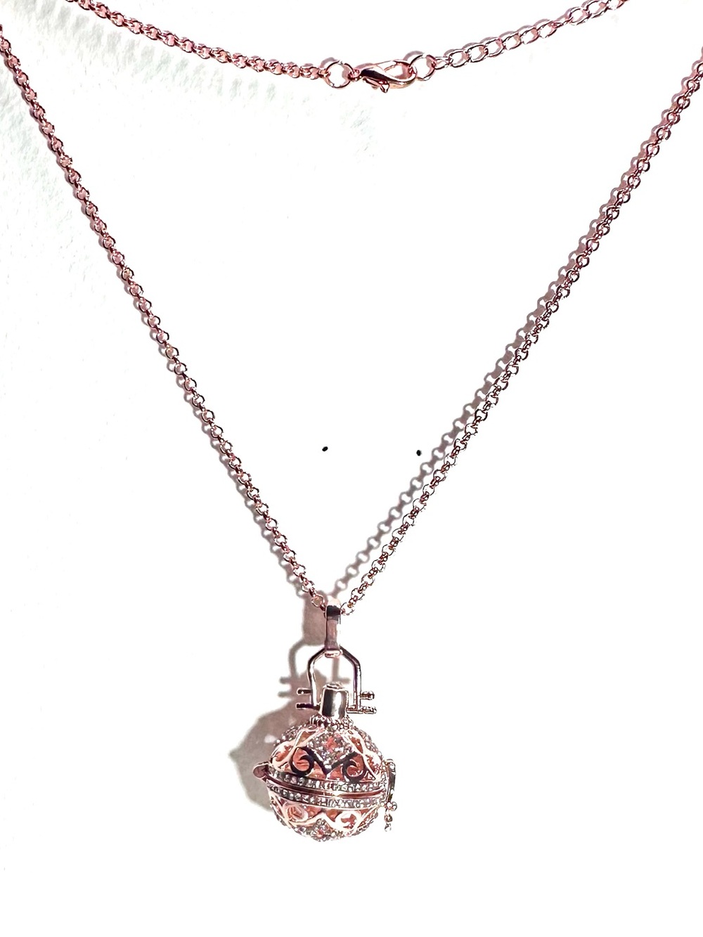 Rose Gold Aromatherapy Essential Oil Diffuser Necklace - Read Notes